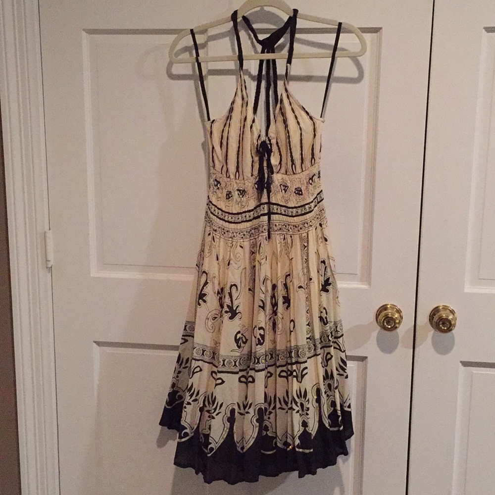 Fun sundress - Picture 3 of 5